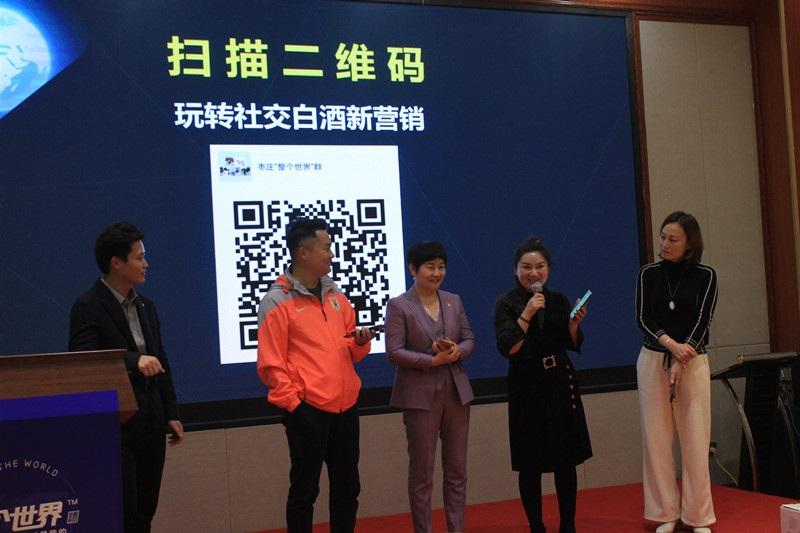 最新名片，重新定義個人品牌與形象展示的新時代工具