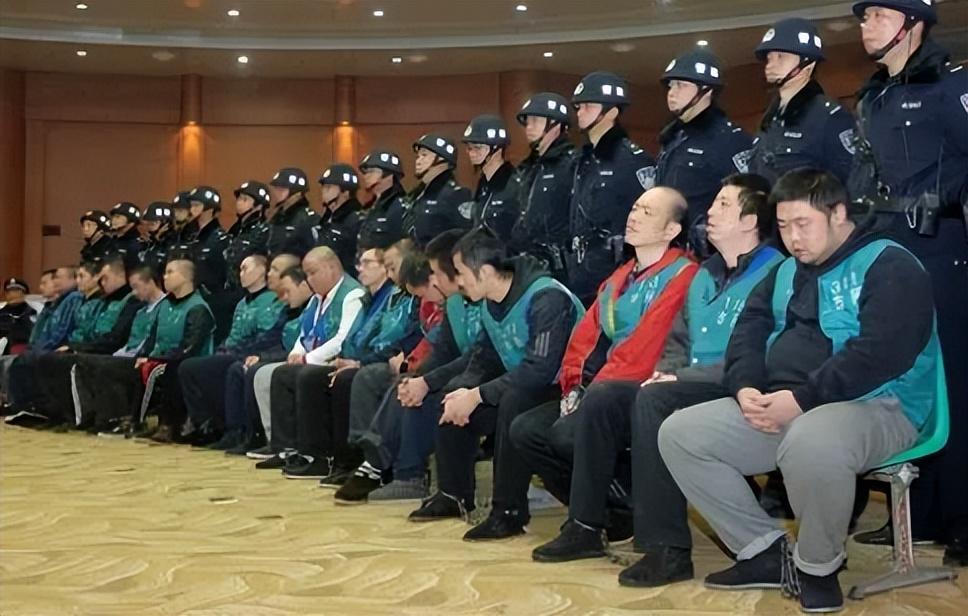 新澳門一碼一碼100準|互助釋義解釋落實,新澳門一碼一碼100準，互助釋義、解釋與落實的探討