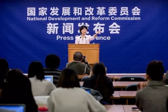 新澳資料免費公開，風范解答解釋落實的深度解讀與感受分享