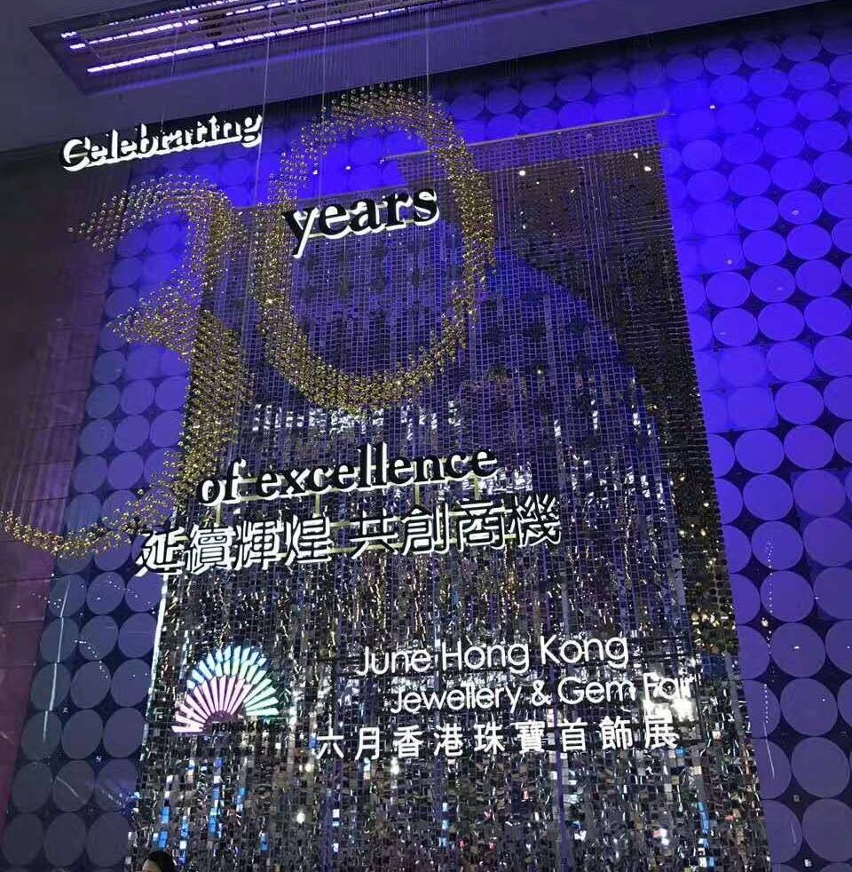 香港免六臺彩圖庫，探索與賞析