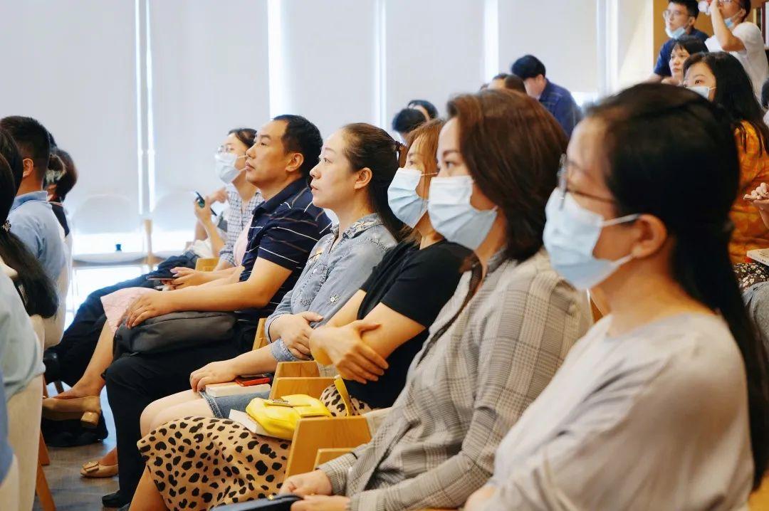新奧4949論壇高手，探索網絡世界的智慧與力量